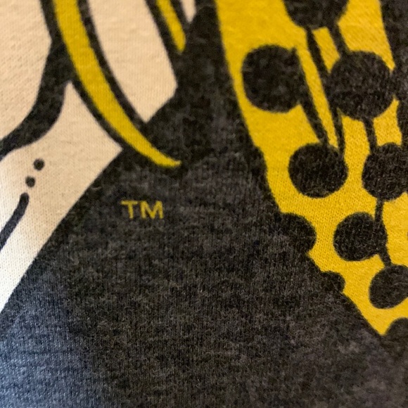 Nike Cooperstown Collection Pittsburgh Pirates Slim Fit Short-Sleeved T-shirt - Picture 6 of 9